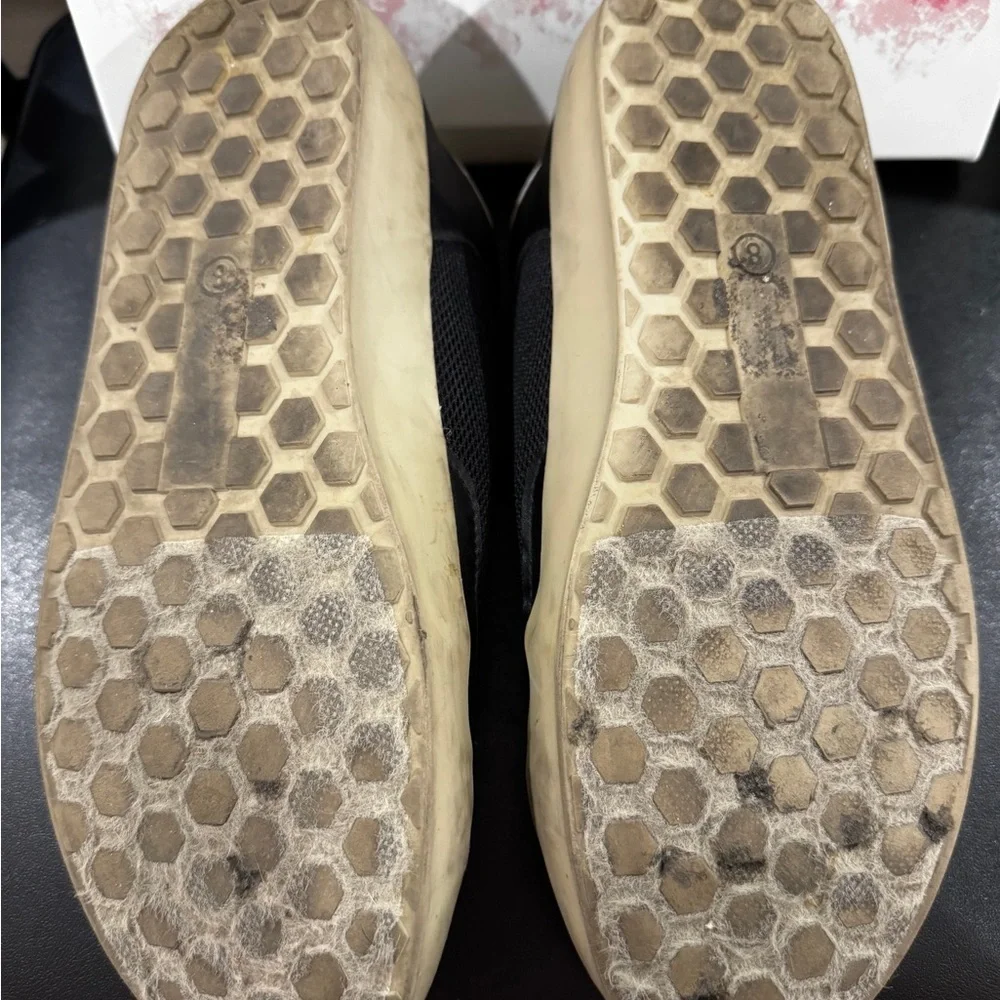 ✨ Shu Shop Penny Black & Gold Star Sneakers – Women’s Size 8 ✨ - Picture 4 of 6